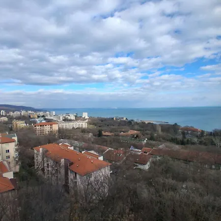 Sea View Апартаменты *