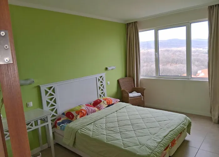 Sea View Апартаменты *